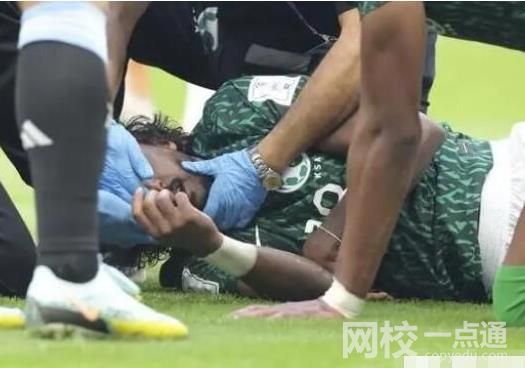 沙特王储用私人飞机送球员治伤 沙赫拉尼下巴左侧面骨骨折头部内出血