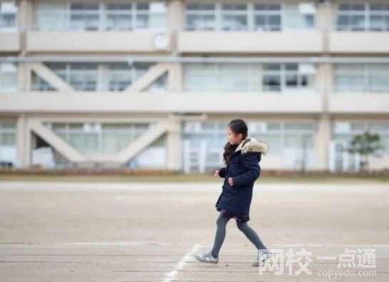 中小学生连上厕所的时间都快没了 始料未及真相简直太意外了