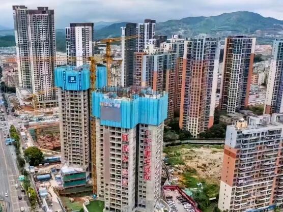 烂尾楼盘复盘5折开卖 已购业主:退钱 为什么跌这么多？