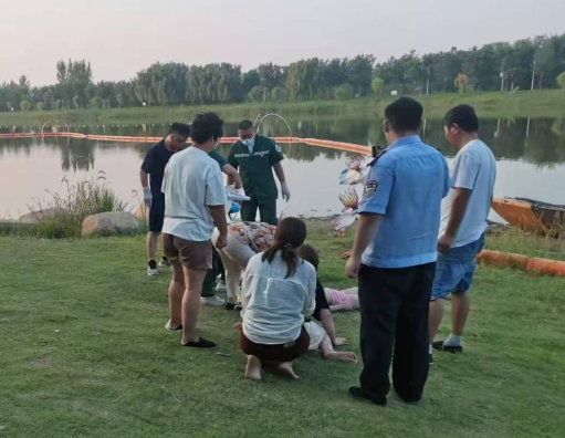 女童景区溺亡 疑因安全设施不到位 实在太悲剧了