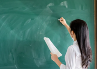 女教师产假期间被辞退 法院判了 为什么辞退？