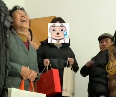 女生一觉醒来相亲对象已站床边 这也太尴尬了吧