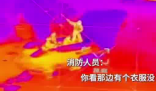 男子落入冰窟 消防用无人机救援 实在太让人后怕