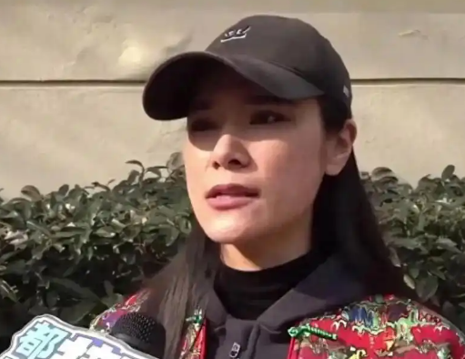 跟大学老师打工 女子被拖欠8万工资 为什么引争议？