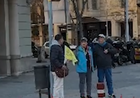博主称欧洲旅行多位旅友东西被抢 为什么这么乱？