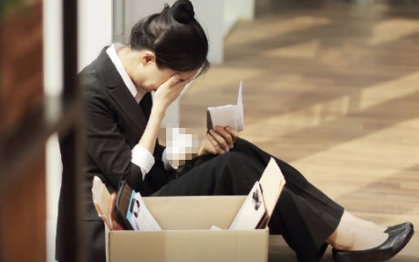 员工拒绝兼职遭辞退 公司被判赔 这也太无语了