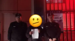 25层高楼惊现飞贼 警方:拘留 究竟是怎么回事？