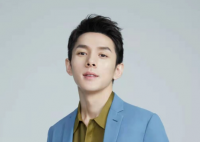 李佳琦建议普通女生别做医美 为什么引争议？