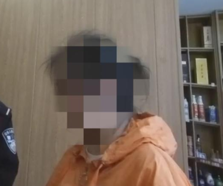 母女就餐1小时未动筷老板报警 究竟是怎么回事？