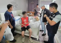 28岁中国网红在泰国被持刀抢劫 实在太恐怖了