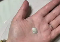 女子吐槽买水下考古盲盒开出小贝壳 这也太无语了