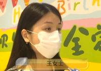 6岁女孩被西贝服务员拍照当背景图 实在太恐怖了