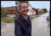 男子到山东认祖 问路问到亲叔叔 这也太有缘分了