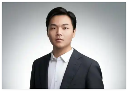 炒黄金期货赚14亿辞职?当事人否认 背后真相实在让人惊愕