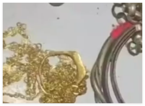 藏3万黄金的旧电器被老伴100元卖了 事件始末2025最新消息