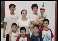 85后夫妻16年生6个儿子:想要女儿 原因竟是这样太无奈了