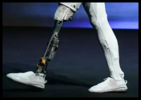 何小鹏再回应机器人里藏真人质疑 为什么引争议什么原因？