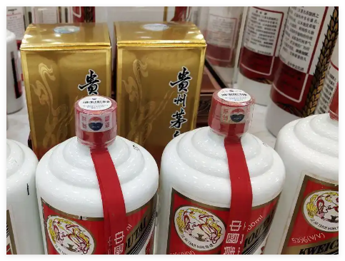 公司买50箱“飞天茅台” 41箱是假货 背后真相实在让人惊愕