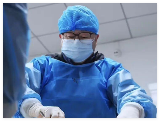 65岁法医出书1个月狂卖20万册 内幕曝光简直太意外了