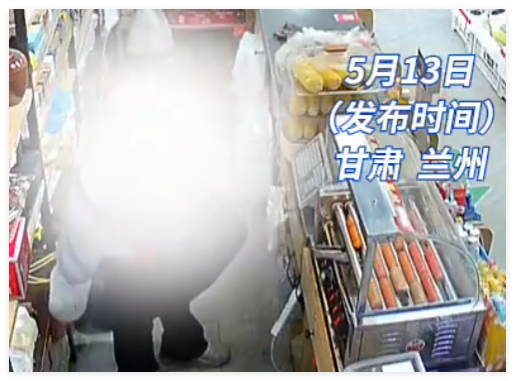 超市收银员5个月顺走247条香烟 背后真相实在让人惊愕