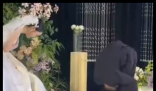 婚礼夫妻对拜 新郎对折式鞠躬 究竟是怎么回事？