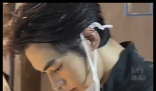帅哥摊主凭颜值带火一条街 这也太帅了吧