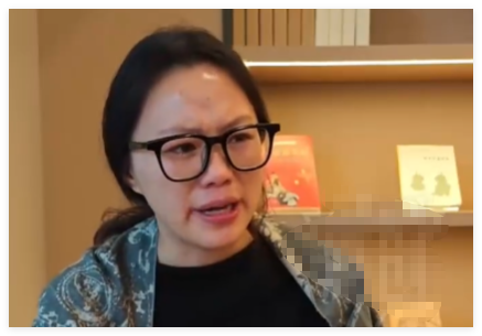 坠亡男童母亲称部分遗物被其父亲丢弃 到底是怎么死的?