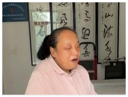 夫妻俩看不见世界却培养出博士女儿 在西安一家国企上班